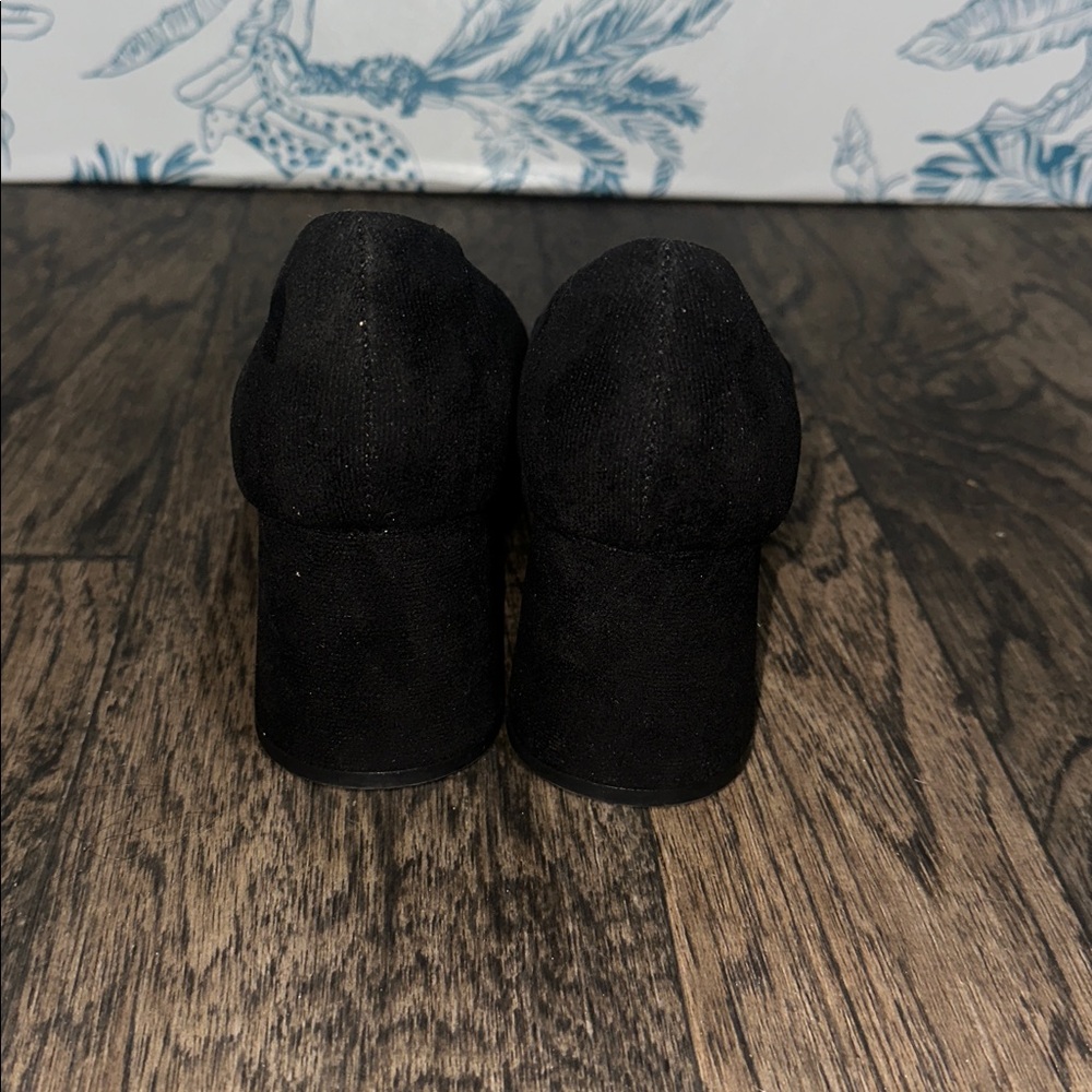 Elegant Black Heels by Alicepub - Picture 2 of 4
